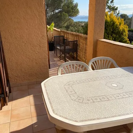 Apartment De Au Calme Absolu, Vue Mer. Saint Aygulf