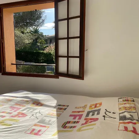 De Au Calme Absolu, Vue Mer. Apartment Saint Aygulf