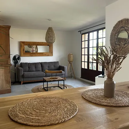 Apartment De Au Calme Absolu, Vue Mer.
