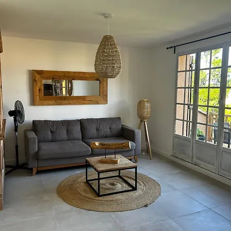 De Au Calme Absolu, Vue Mer. *