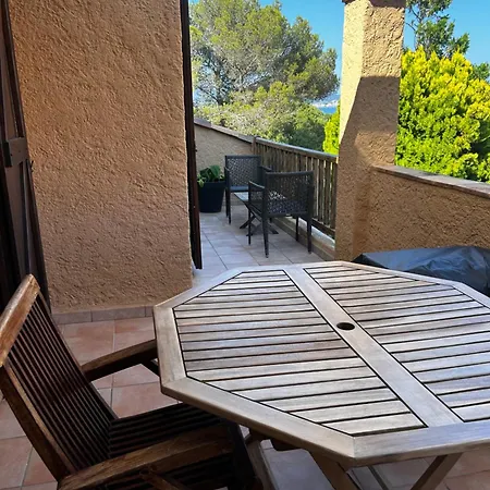 De Au Calme Absolu, Vue Mer. Apartment Saint Aygulf